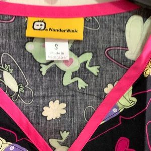 Wonder Wink Scrub Top